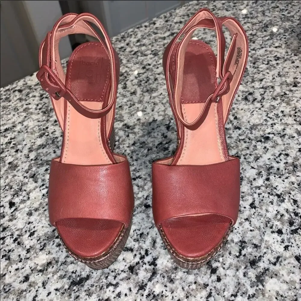 Bacio61 Piglio Wedges- Size 7 1/2 - Leather
